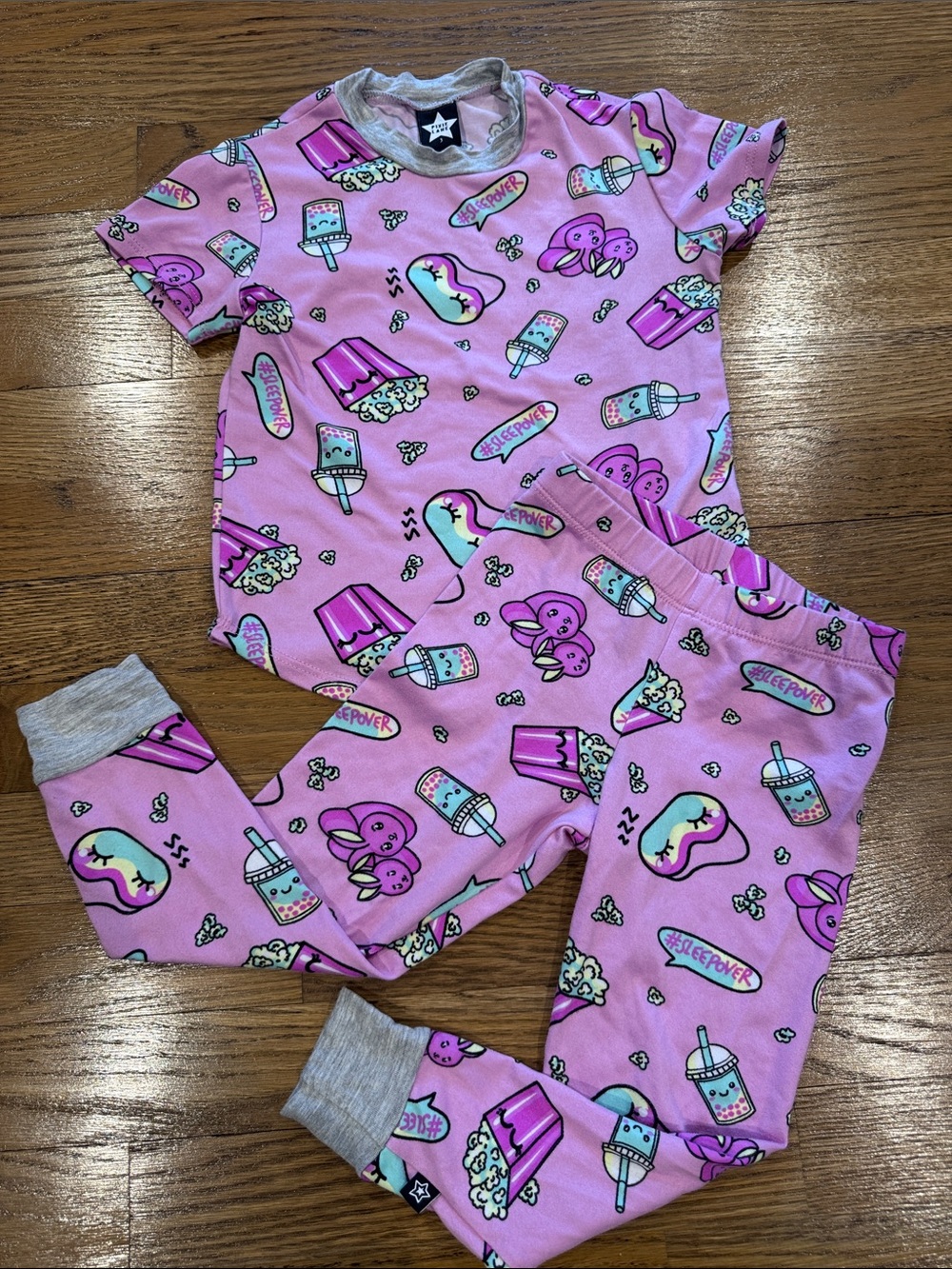 Pixielane 3T Girls Purple Sleep Set with Cute Snack Print LIKE NEW